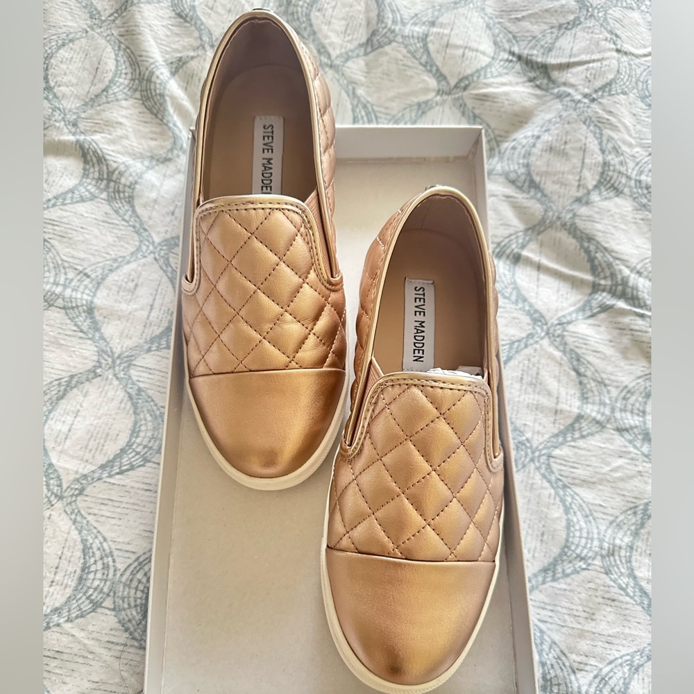 Steve Madden Slip On Shoes Size 5